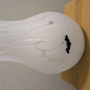 NIB Anthropologie Spooky Icon Confetti Bat Glass Vase Mystic. Halloween White